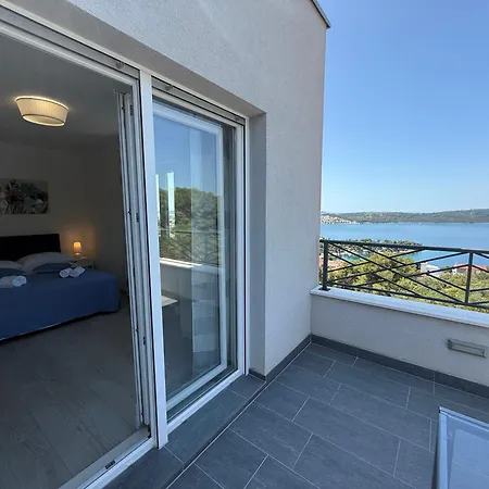 Modro Nebo * Trogir