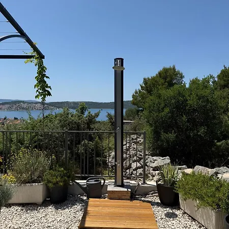 Villa Modro Nebo *
