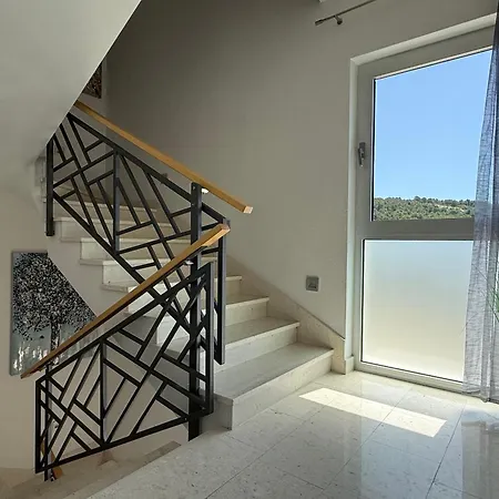 Modro Nebo Trogir