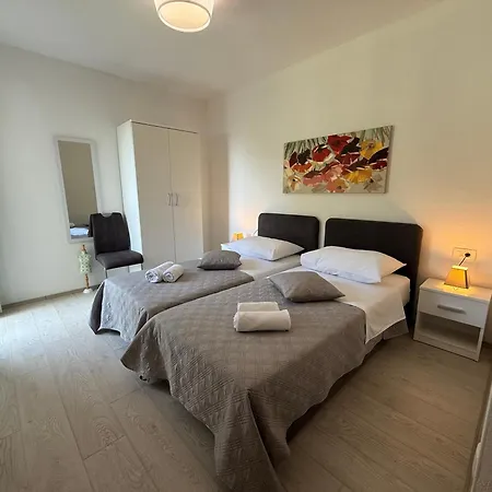 Modro Nebo Villa Trogir
