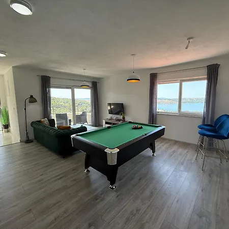 Modro Nebo Villa Trogir