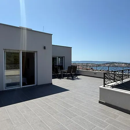 Modro Nebo Villa
